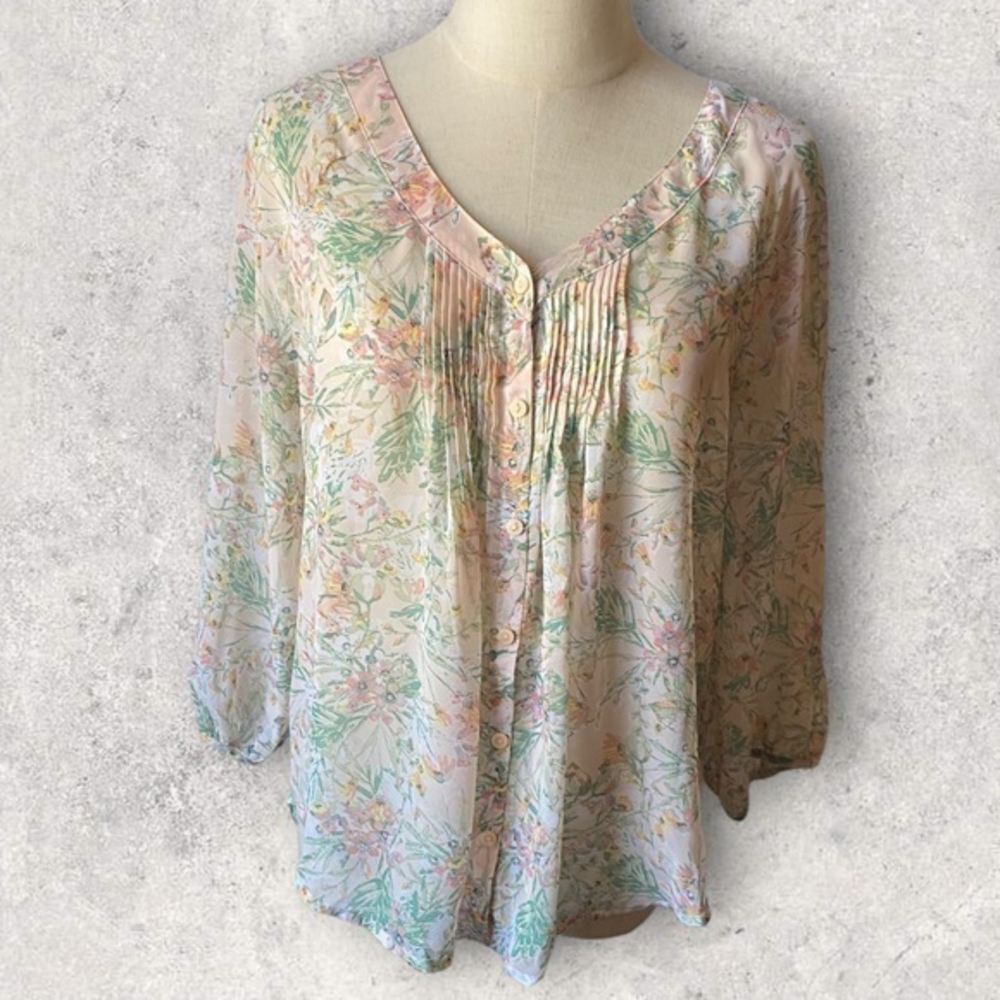 LC Lauren Conrad button up‎ blouse